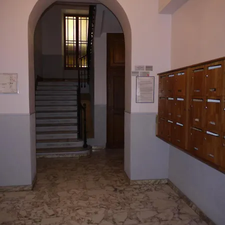 Appartement Barla 3 - A Spacious One Bedroom Near Place Garibaldi *