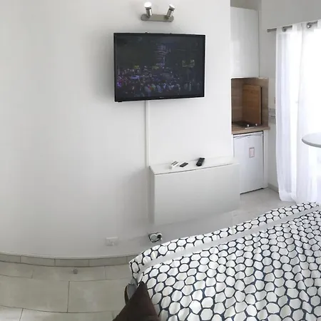 Studio Carré D'or Situé à 50 M De La Plage Nice