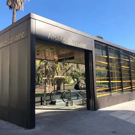 Le Clio Carre D'or Apartment