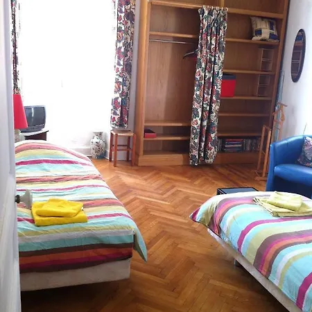 Green Cat Place Guest house