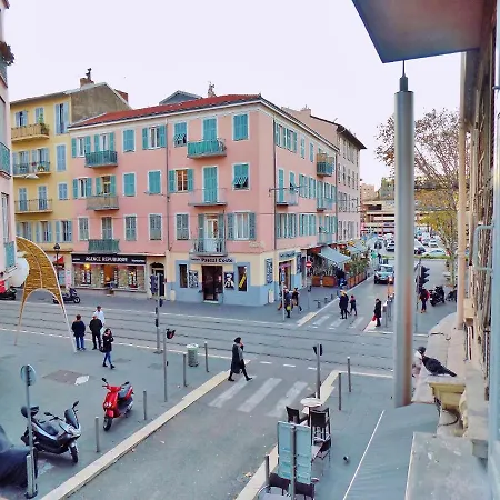 Gare 5 Minutes Garibaldi République Privee Non Fumeur Pour Voyageurs Calmes Tram Au Pied De L'immeuble *
