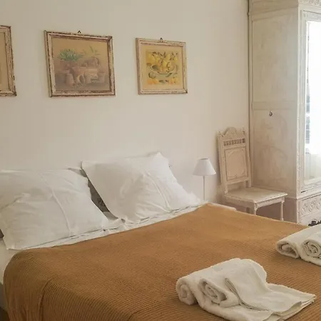 Center Nice,1 , 2 Balcons Appartement Nice