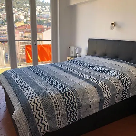 F4 120 M2 10 Minutes à Pieds Du Vieux Appartement Nice