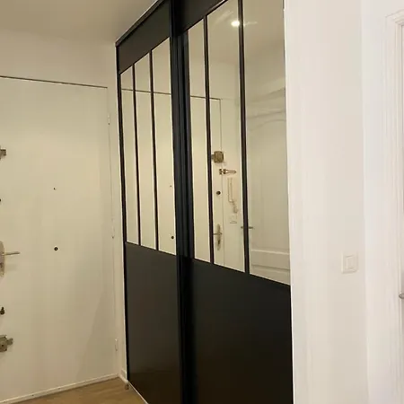 Chic And Cosy Gv Port Garibaldi Apartment