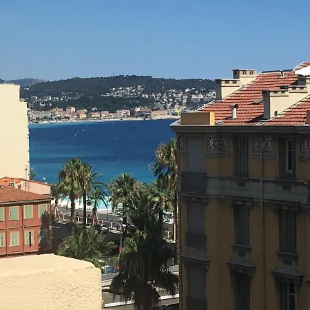 Appartement 100m De La *