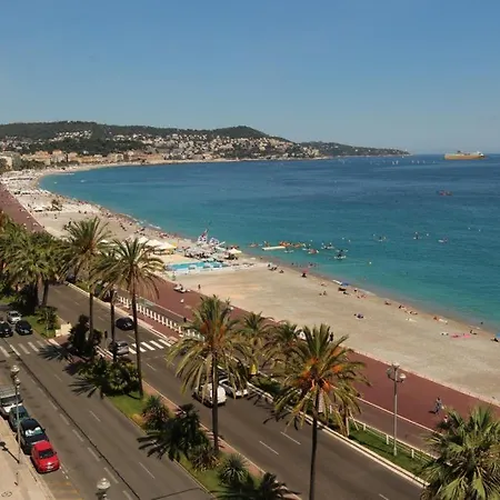 Appartement Avec Vue Sur La Promenade Des