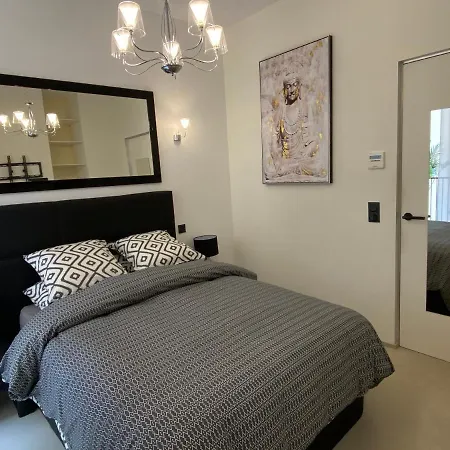 Appartement Zen And Charming - Center -5 Min Walk To Sea- 2br *