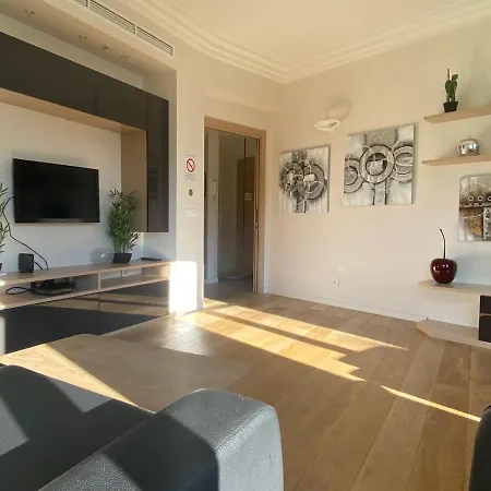 Apartment Victor Hugo - Modern And Sunny, Terrace, 2 Baths