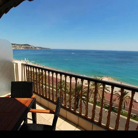 Appartement Avec Vue Sur La Promenade Des Nice