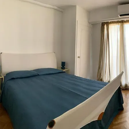 Appartement Avec Vue Sur La Promenade Des Nice