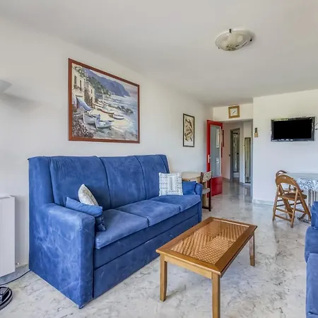Greeter-appartement Lumineux Avec Vue Sur La Appartement