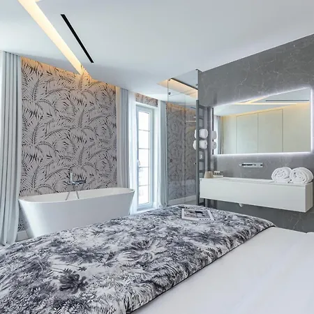 Le Dortoir Boutique Suites Hotel 4*