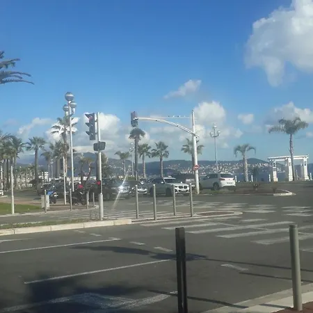 Les Palmiers Niceairport, Beach200m, 2bedrooms, Wifi Optic * Nice