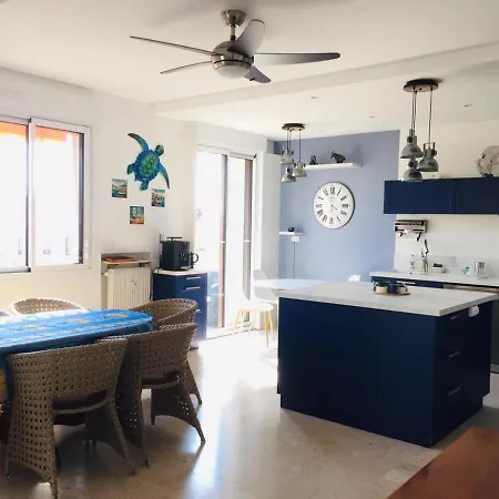 F4 120 M2 10 Minutes à Pieds Du Vieux Appartement