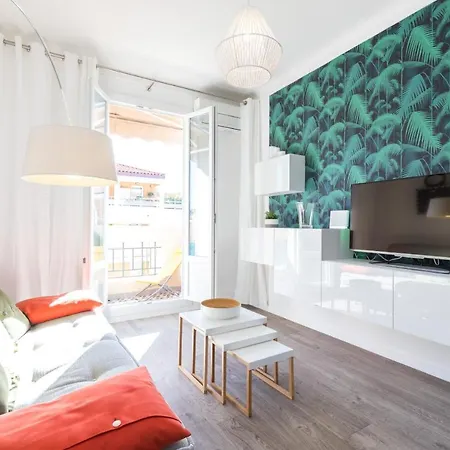 Cosy 1 Bdr Near Garibaldi Square - Floor & Ac Apartment *