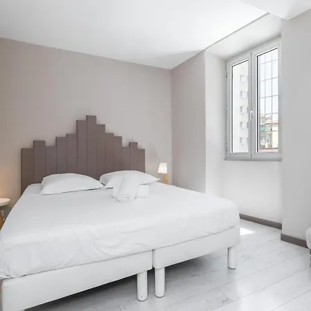Amazing 3 Bdrs And Garden Place Du Pin Parking ! Apartment *