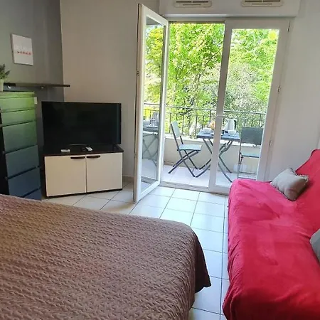 Appartement Medicis Charmant Studio Climatisé Port Riquier Acropolis *
