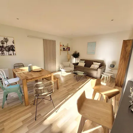 Sunny&calm 2 Bed Place Du Pin