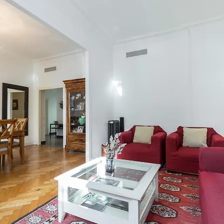 Apartment 2 Bdr 105m2 Classy Near Garibaldi Tram With Garage Nice
