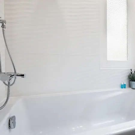 Apartment Grand 3P Garibaldi 4 Pers 30 Jours By Nicesitter Location Eligible Au Bail Mobilite Mobility Lease *