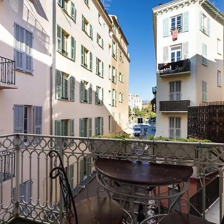 Apartment L'oustaria 3 Bedrooms Apartment, Old Town Nice