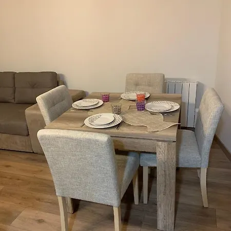 Superbe 2 Pieces A 50 M De La Promenade Des Apartment