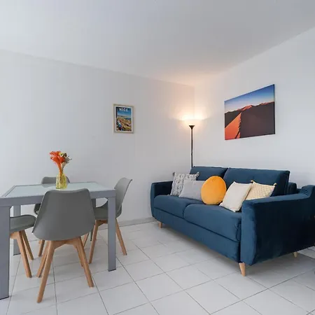 Appartement Comfortable 1 Bdr Downtown - Ac & Parking