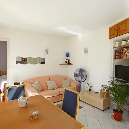 Matisse Apartment