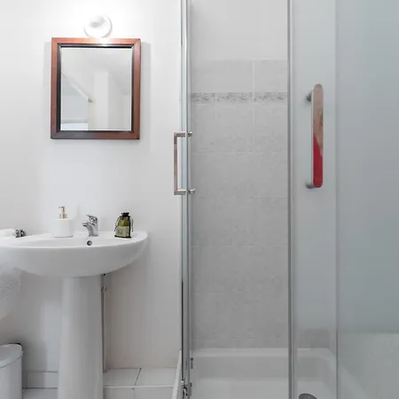 Appartement Comfortable 1 Bdr Downtown - Ac & Parking *