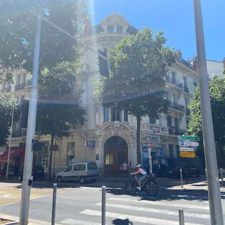 Centre: à 300m De La Et De La Promenade Des Appartement