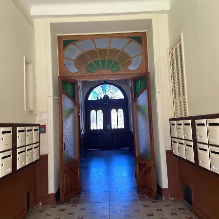 Appartement Centre: à 300m De La Et De La Promenade Des