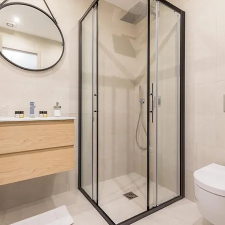 2 Bavastro - Beau 2 Pieces Lumineux Et Cosy - Climatise Appartement *