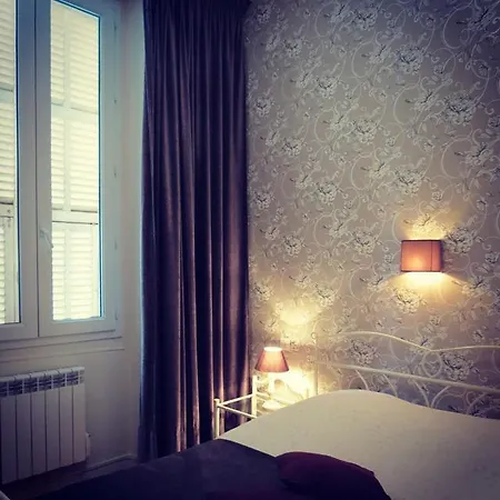 Barla 3 - A Spacious One Bedroom Near Place Garibaldi Appartement