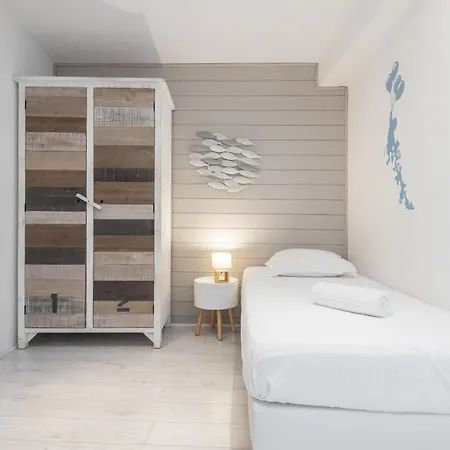 Amazing 3 Bdrs And Garden Place Du Pin Parking ! Apartment Nice