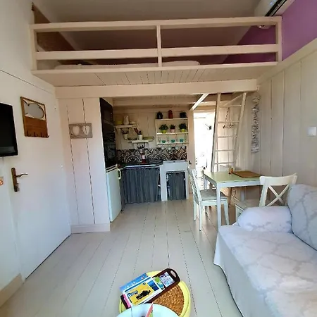 Maryluna Apartment *