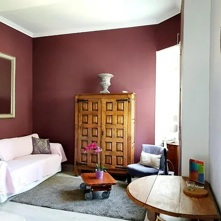 Maryluna Apartment *