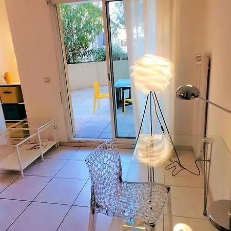 Apartment Neuf 25 M2, Terrasse 35 M2 Proche Port Nice, Centre Nice
