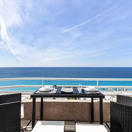Promenade - Stunning Sea View