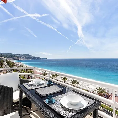 Promenade - Stunning Sea View *