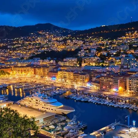 Charming And Modern Cave In The Heart Of The Port Appartement Nice