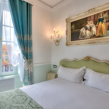 Aba Luxury B E B Couette-café 5*