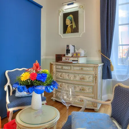 Aba Luxury B E B Couette-café Nice