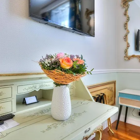 Aba Luxury B E B Couette-café Nice