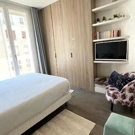 Apartment Luxurious 2 Bedrooms Apartment, 30 Meter From Nice