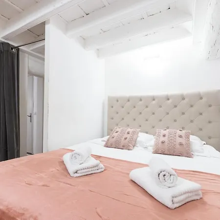 Duplex In Rue De La Préfecture Old Town 2 Bdrs *