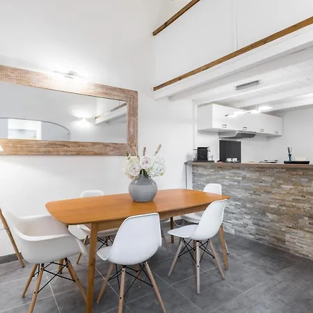 Duplex In Rue De La Préfecture Old Town 2 Bdrs Appartement Nice