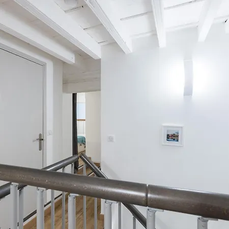 Duplex In Rue De La Préfecture Old Town 2 Bdrs Nice