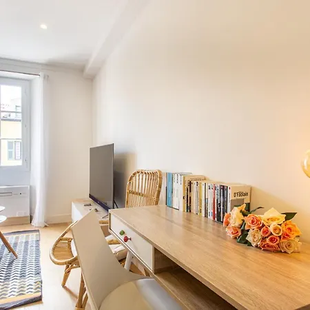 Jj8 - Magnifique 3pieces, Entierement Renove, Clim, Vieux-nice Appartement Nice