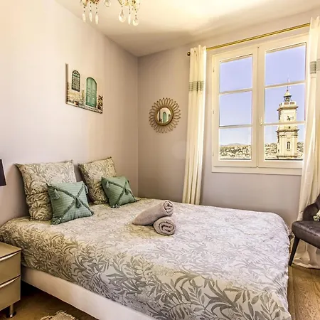 Providence - Elegant F3, Vue Incroyable, Balcon,ascenseur, Wifi Appartement *