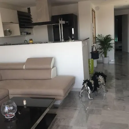 Apartment Ideal Couple